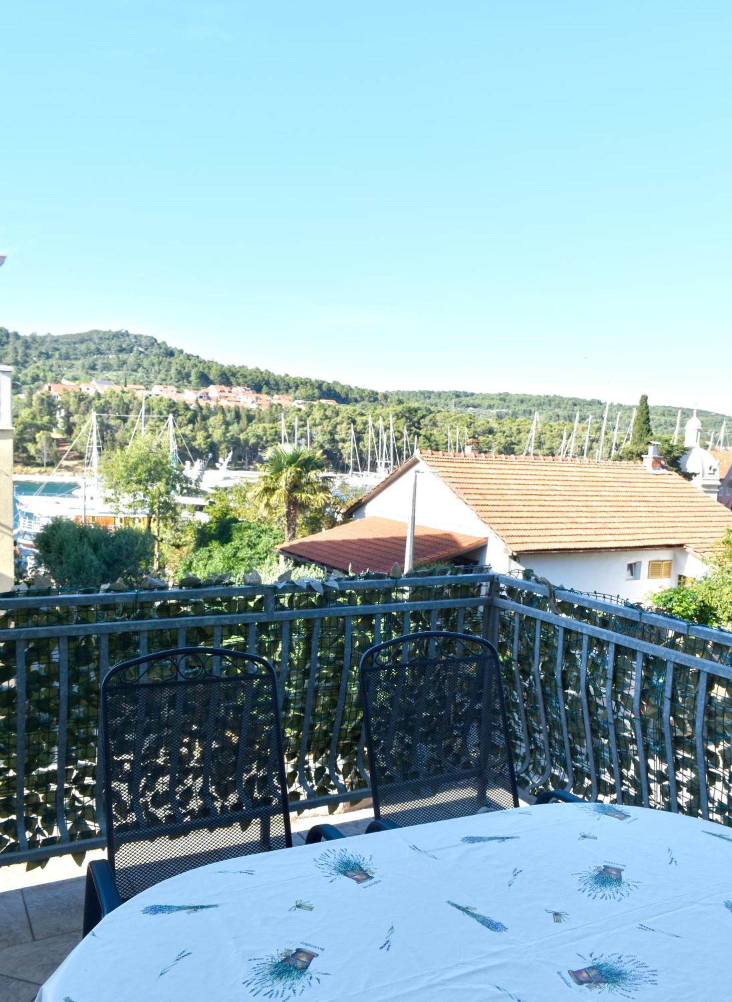 Maslina Apartments Стари Град Екстериор снимка