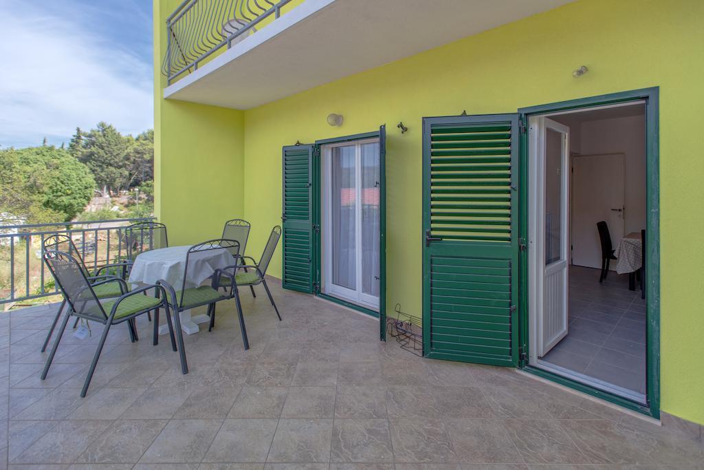Maslina Apartments Стари Град Стая снимка
